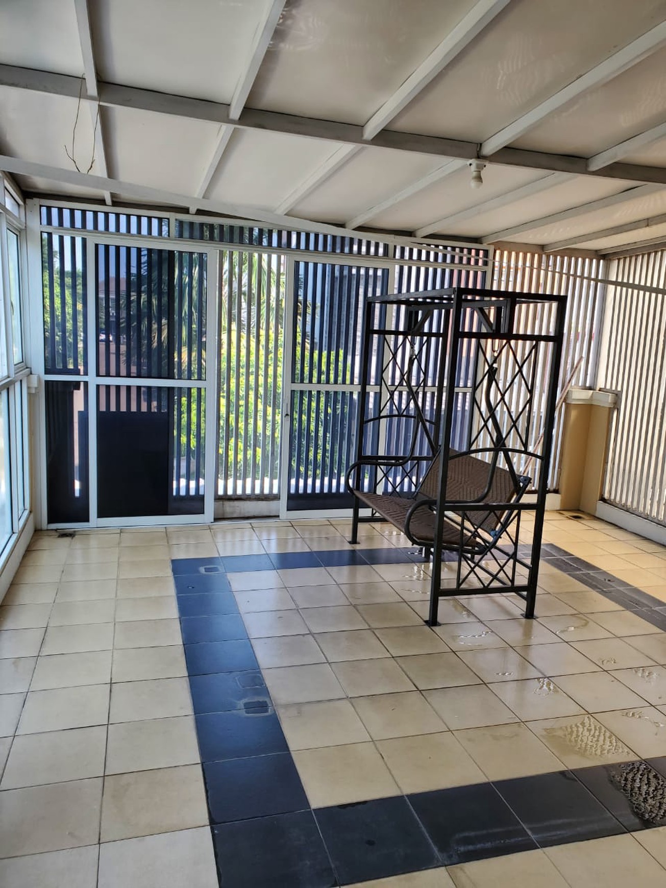 Rumah Kota wisata anti rayap