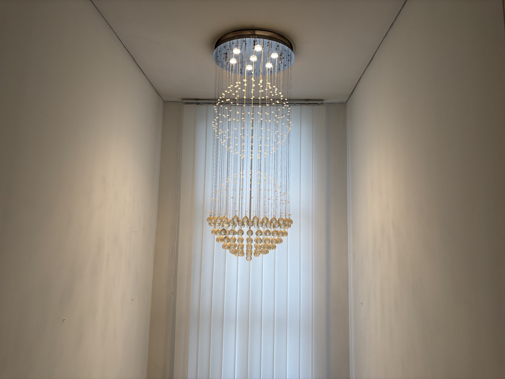 Rumah Luxury Hoek, Full Furnished di Raffles Hills Cibubur 