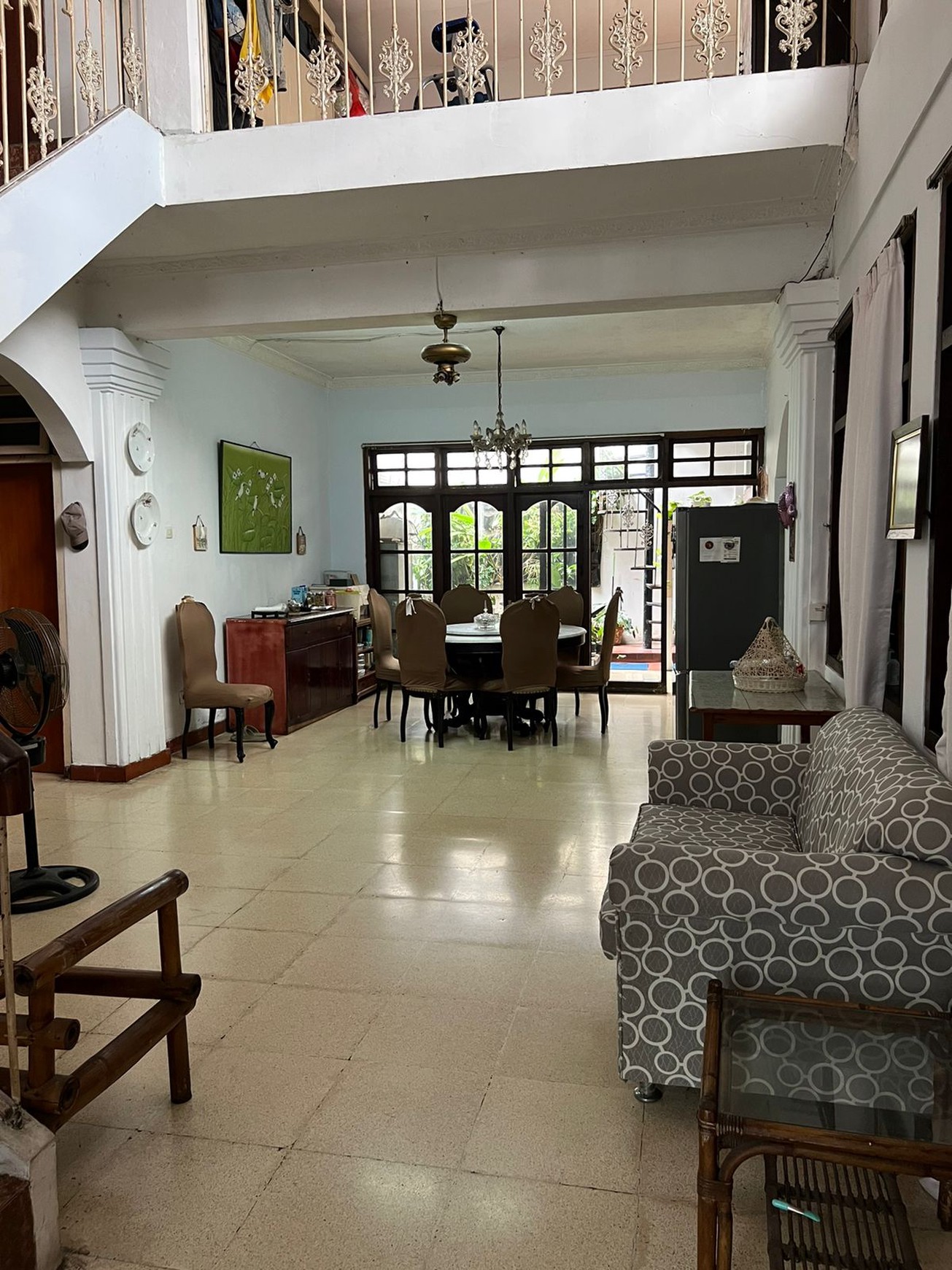 Dijual Rumah Tua Terawat Baik, Lokasi Strategis di Pinggir Jalan Raya Sumur Batu, Kemayoran - Jakarta Pusat
