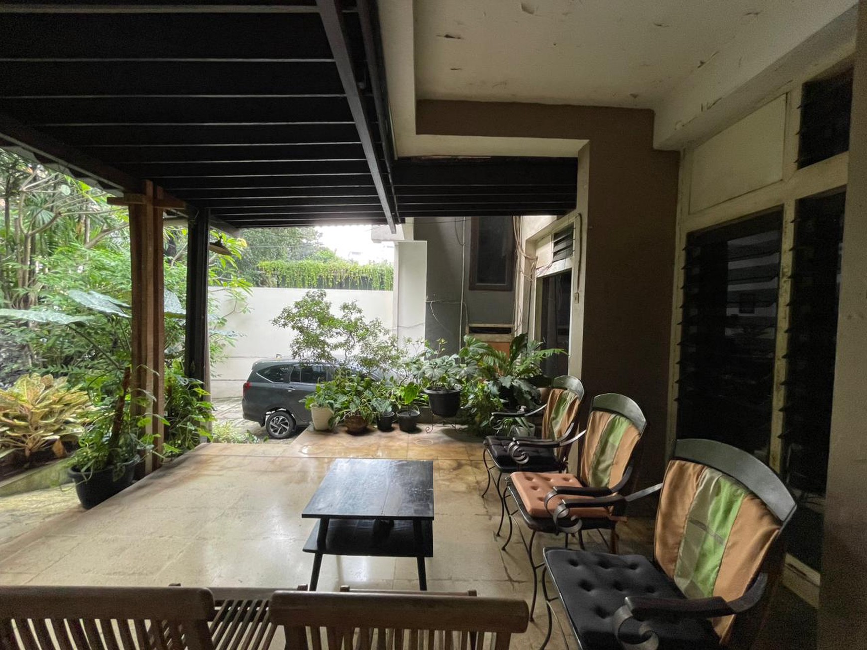 Jual Rumah Asri di Jl Iskandarsyah, Kebayoran Baru