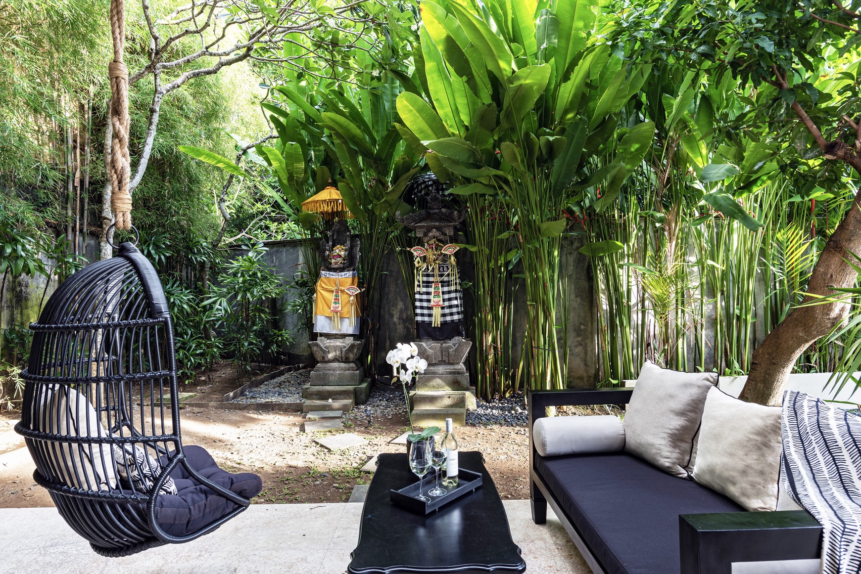 Leasehold - Grand Luxury Villa on One of the Largest Beachside Plots In Petitenget, Seminyak