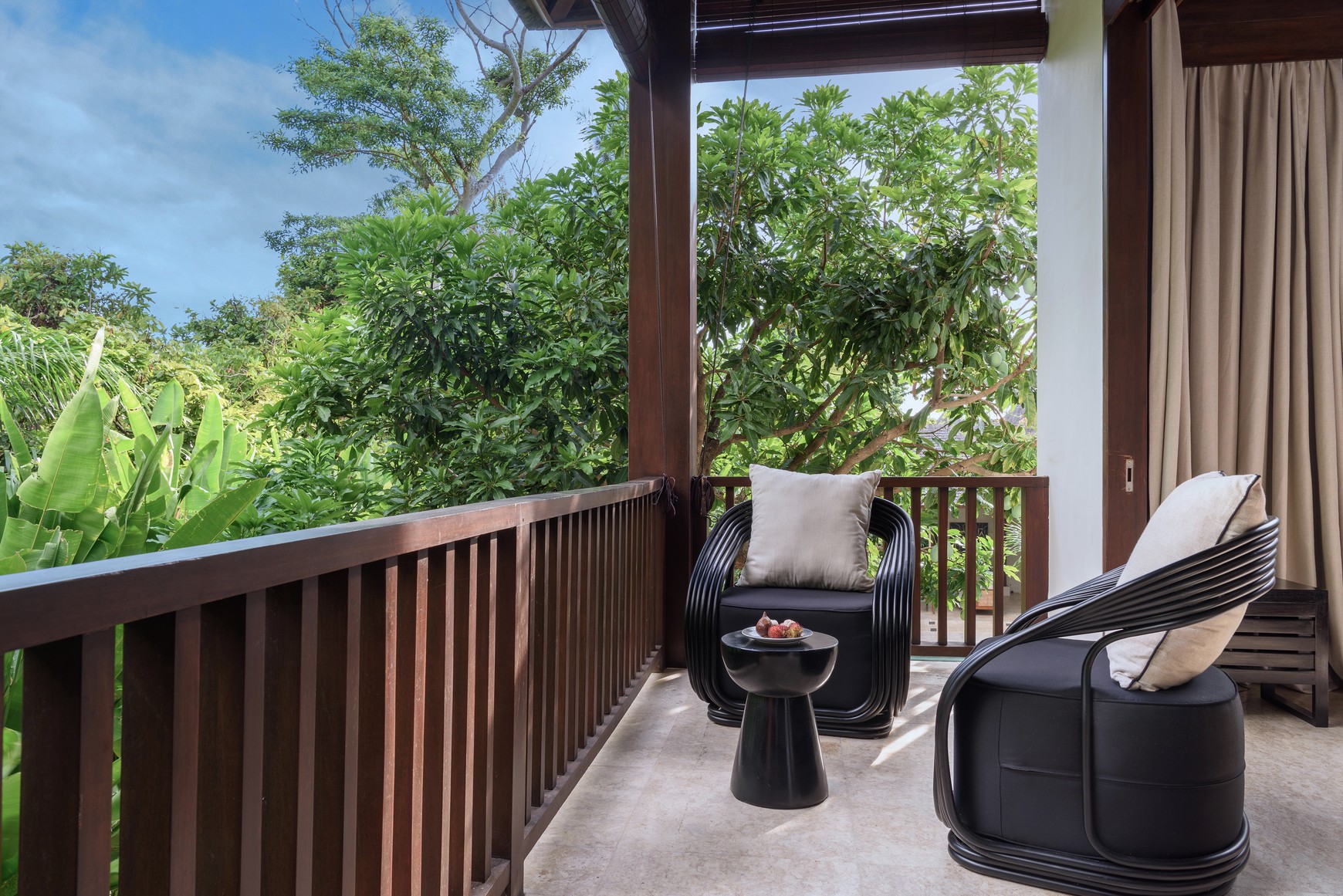 Leasehold - Grand Luxury Villa on One of the Largest Beachside Plots In Petitenget, Seminyak