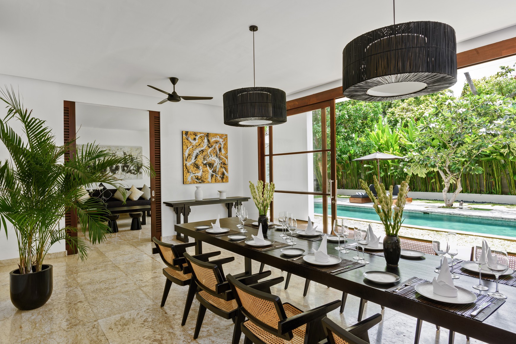 Leasehold - Grand Luxury Villa on One of the Largest Beachside Plots In Petitenget, Seminyak