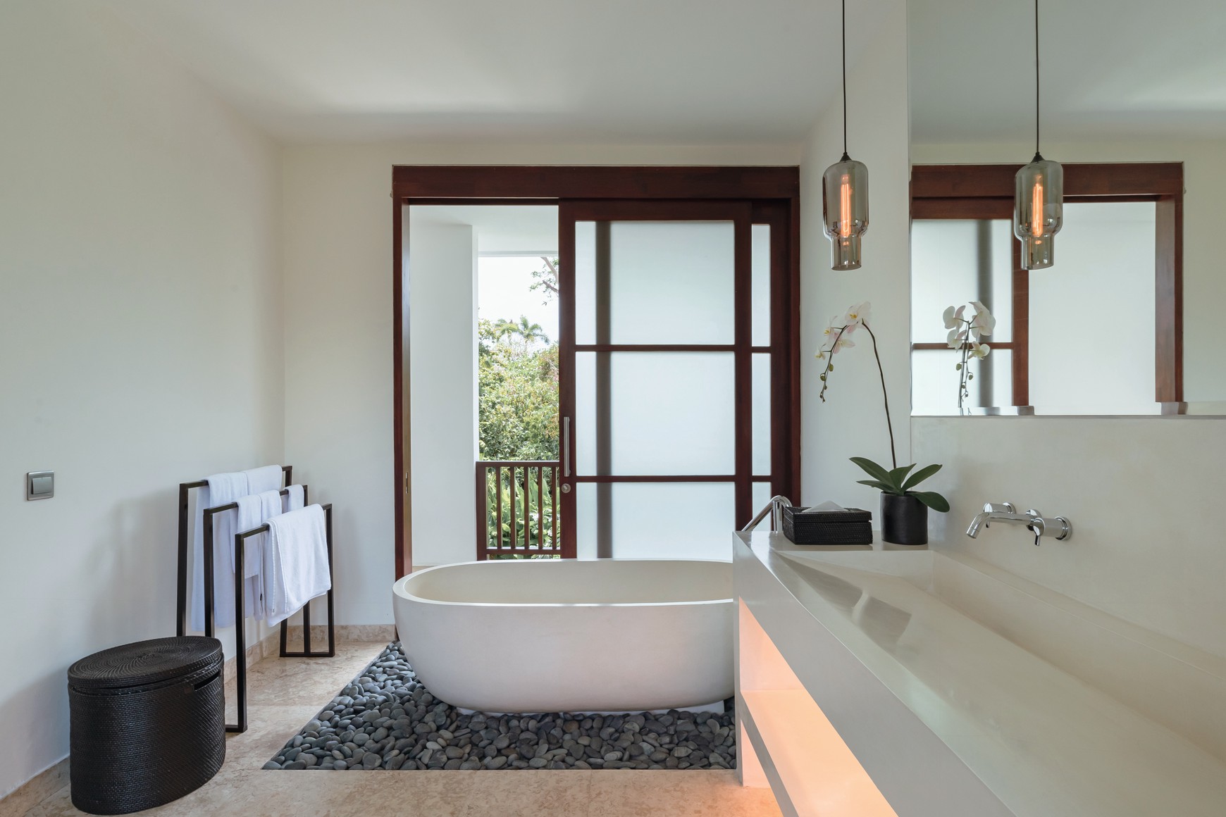 Leasehold - Grand Luxury Villa on One of the Largest Beachside Plots In Petitenget, Seminyak