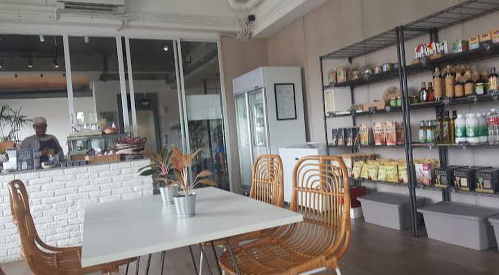 Disewa Lokasi Strategis Di Cipete Jakarta Selatan Cocok Untuk F&B, Klinik, Salon, Gym Maupun Kantor