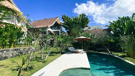 Freehold - Tropical Oasis with Private Villas, Large Garden & Pool in Canggu, Bali