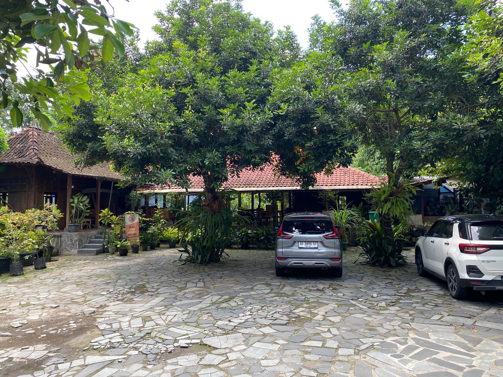 TANAH DILOKASI STRATEGIS, JL RAYA CANDI GEBANG, SLEMAN