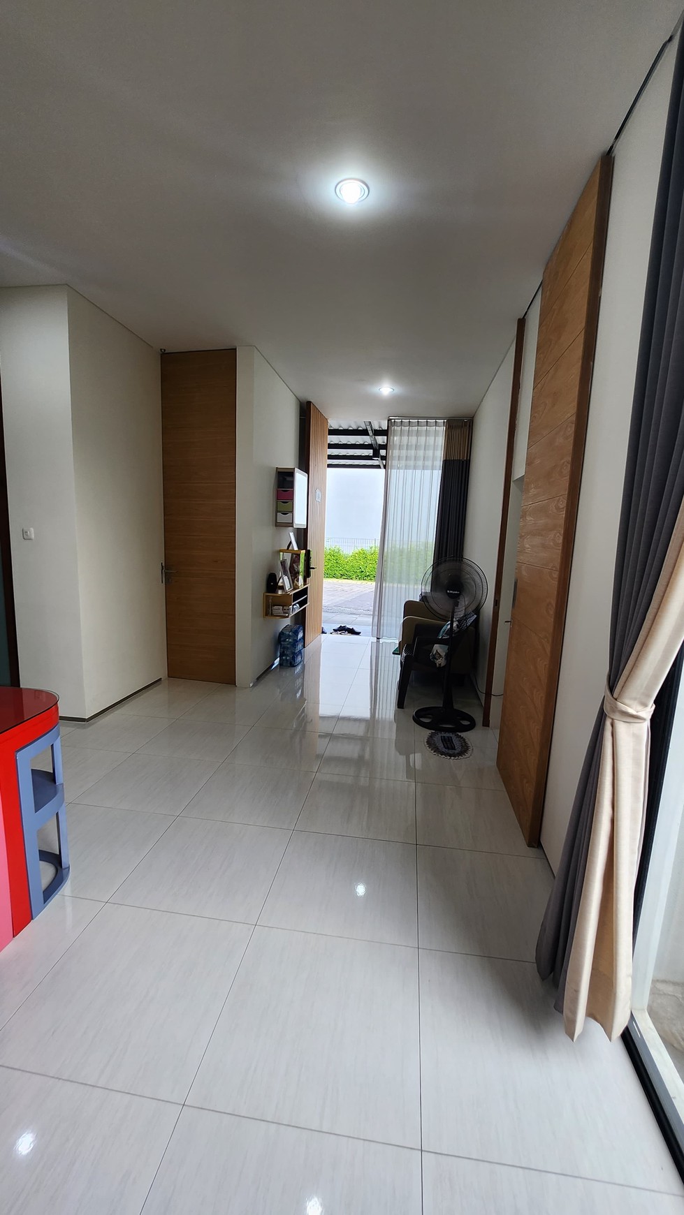 Dijual 2M an Rumah 2 Lantai Graha NATURA Surabaya barat