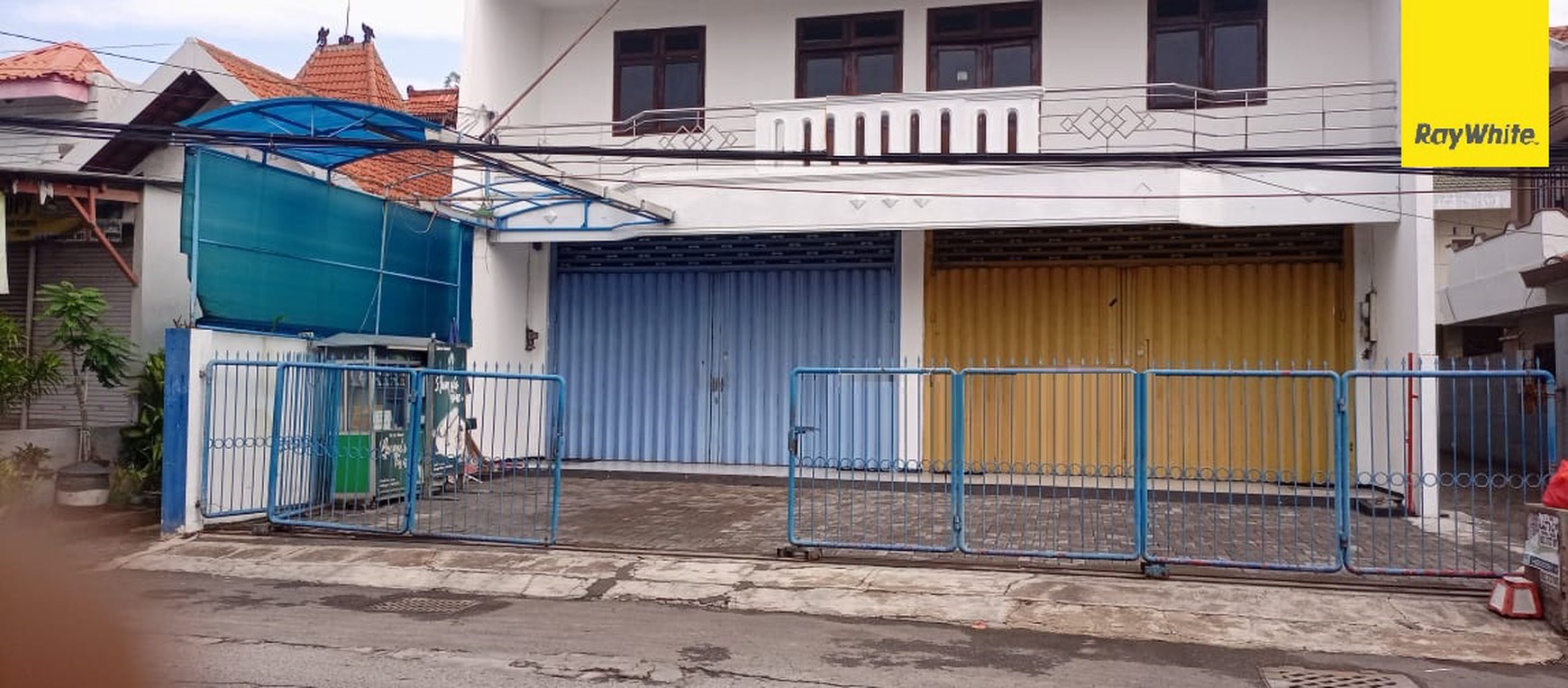 Disewakan Ruko 3 lantai di Jalan Ketintang Surabaya