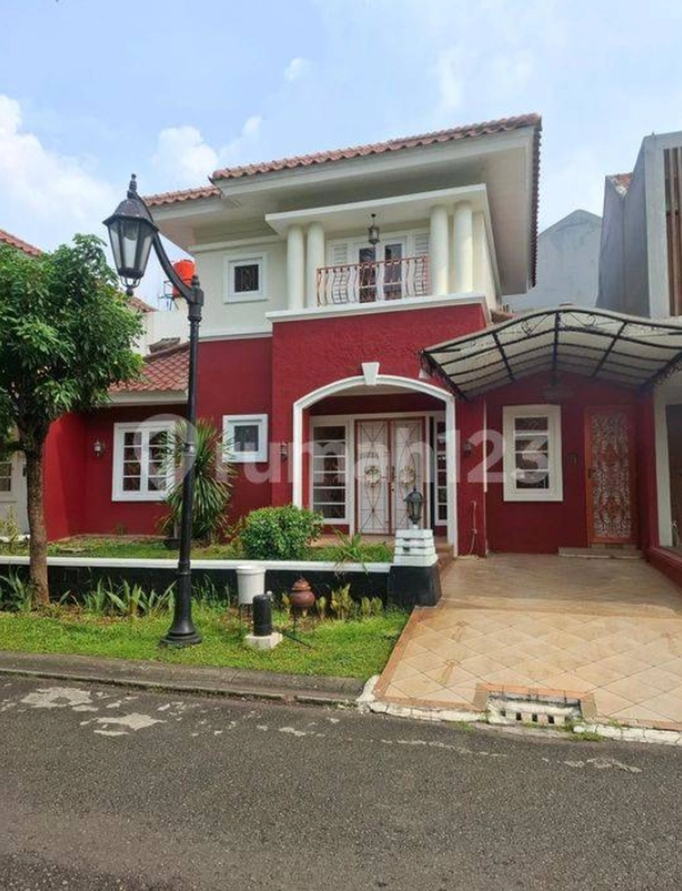 Rumah dengan halaman dan kolam dgn luas besar di Puri Bintaro, Bintaro Sektor 9