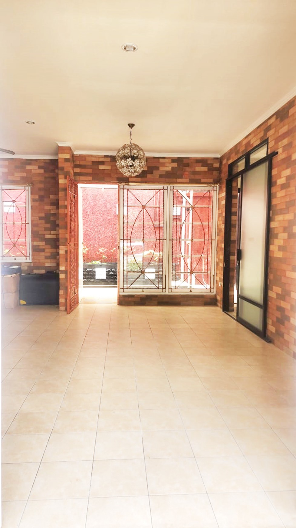 Rumah dengan halaman dan kolam dgn luas besar di Puri Bintaro, Bintaro Sektor 9
