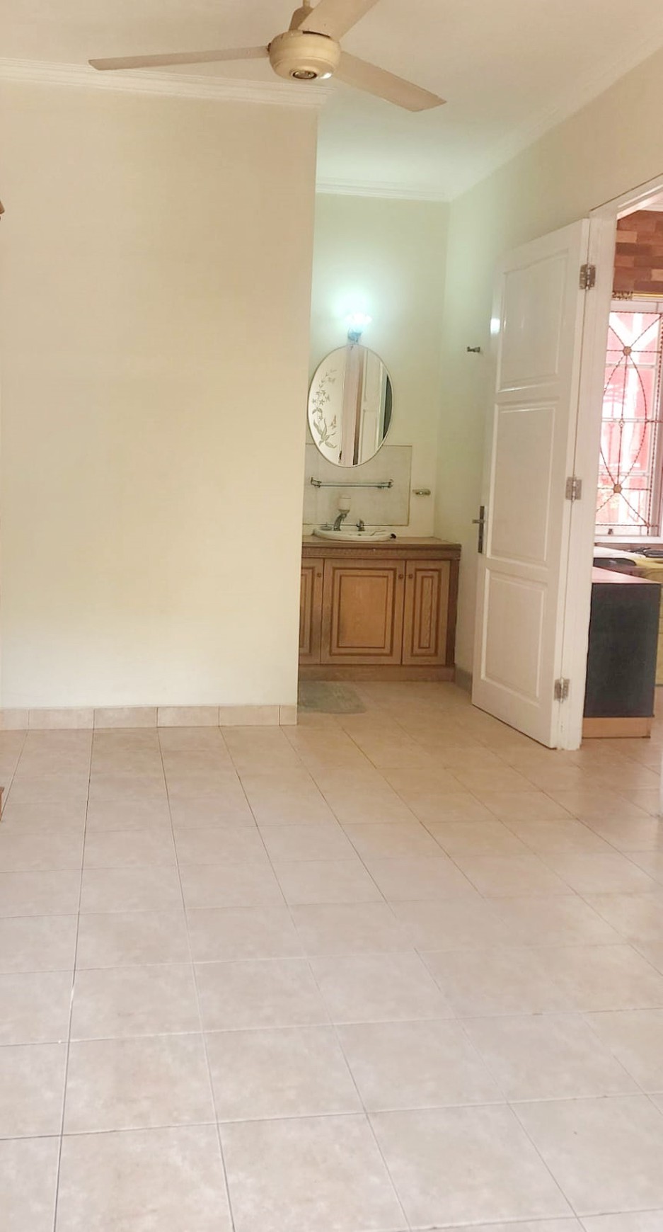 Rumah dengan halaman dan kolam dgn luas besar di Puri Bintaro, Bintaro Sektor 9