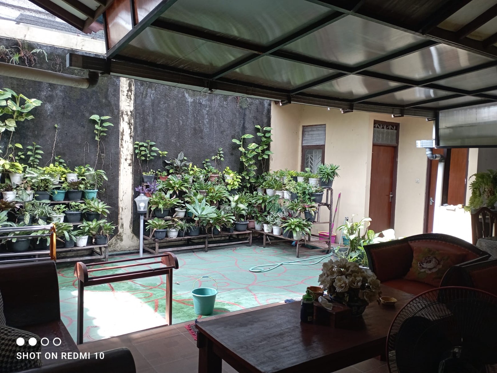 Disewakan Rumah Tinggal Furnish 6 Kamar Lokasi Dekat Pasar Kolombo 