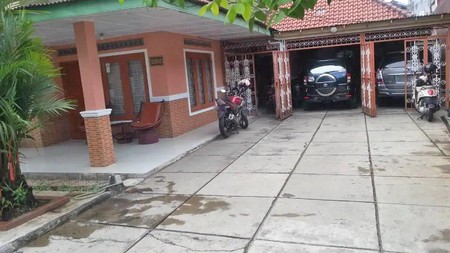 Rumah lokasi bagus di Cempaka Putih Jakarta Pusat