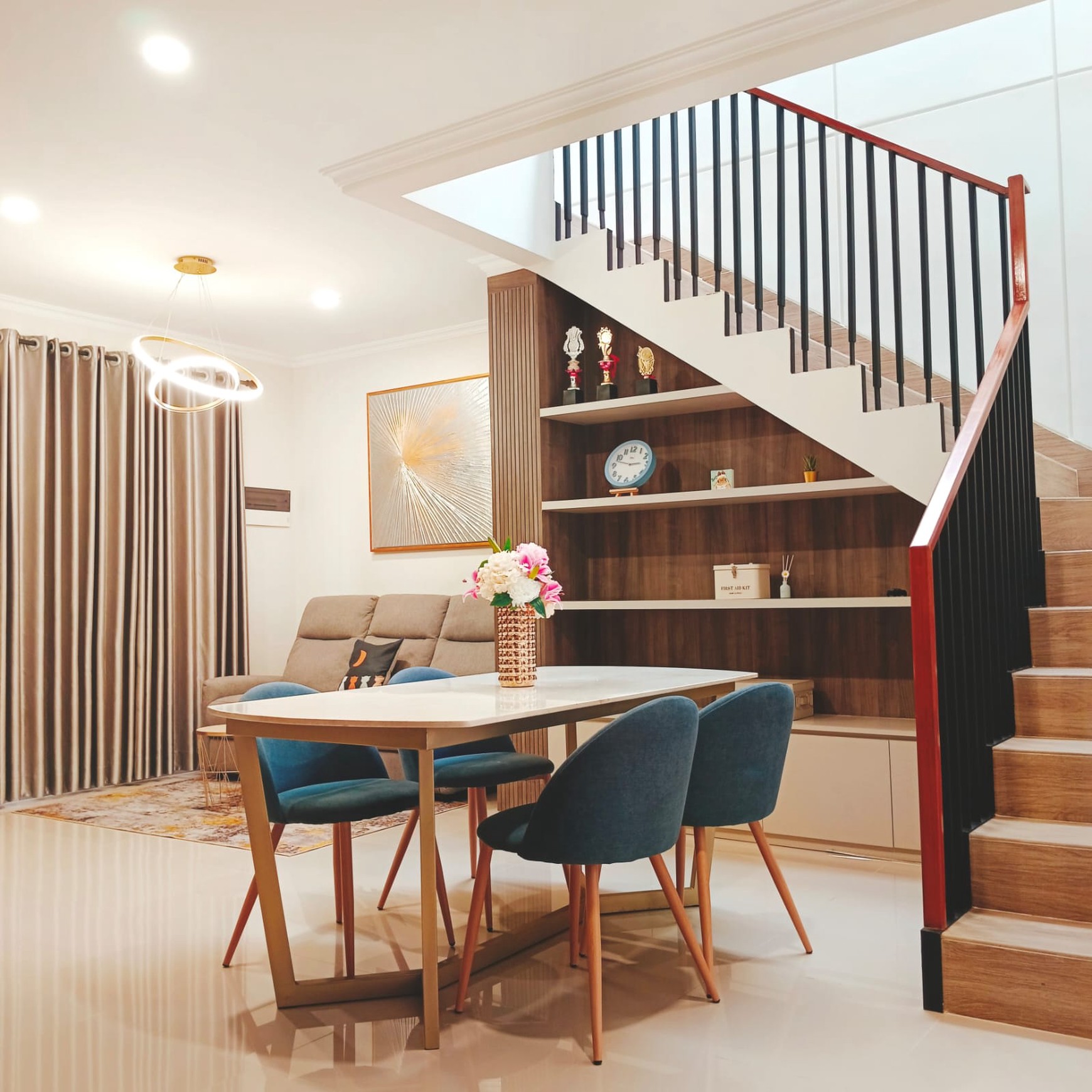 Rumah minimalis modern di Carson Summarecon Gading Serpong