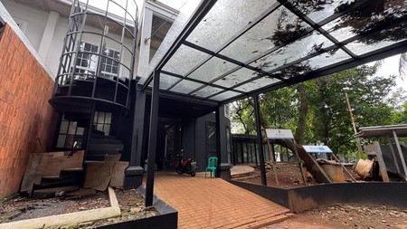DIJUAL BANGUNAN KOMERSIL JALAN WIJAYA KEBAYORAN BARU JAKARTA SELATAN