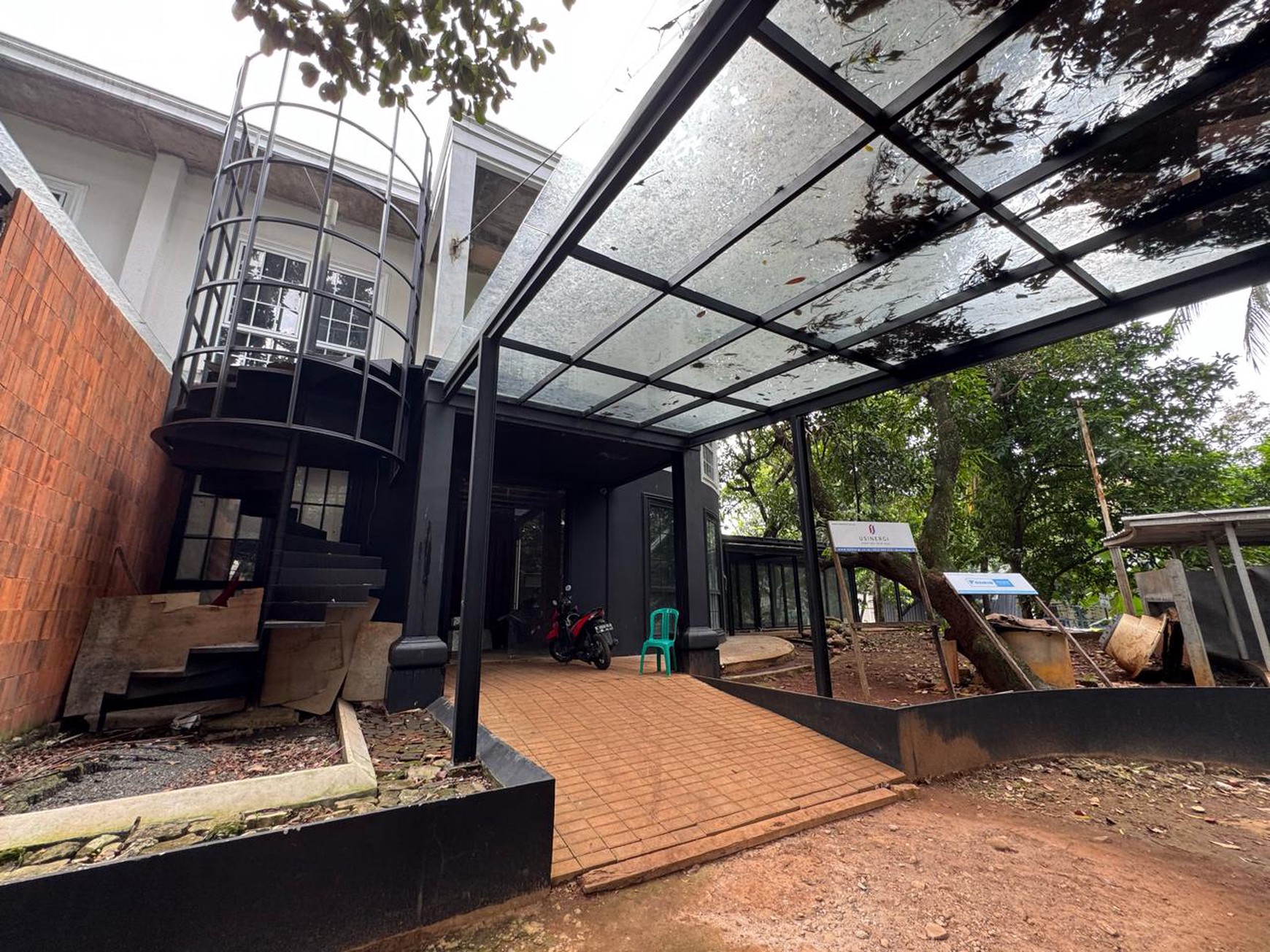 DIJUAL BANGUNAN KOMERSIL JALAN WIJAYA KEBAYORAN BARU JAKARTA SELATAN
