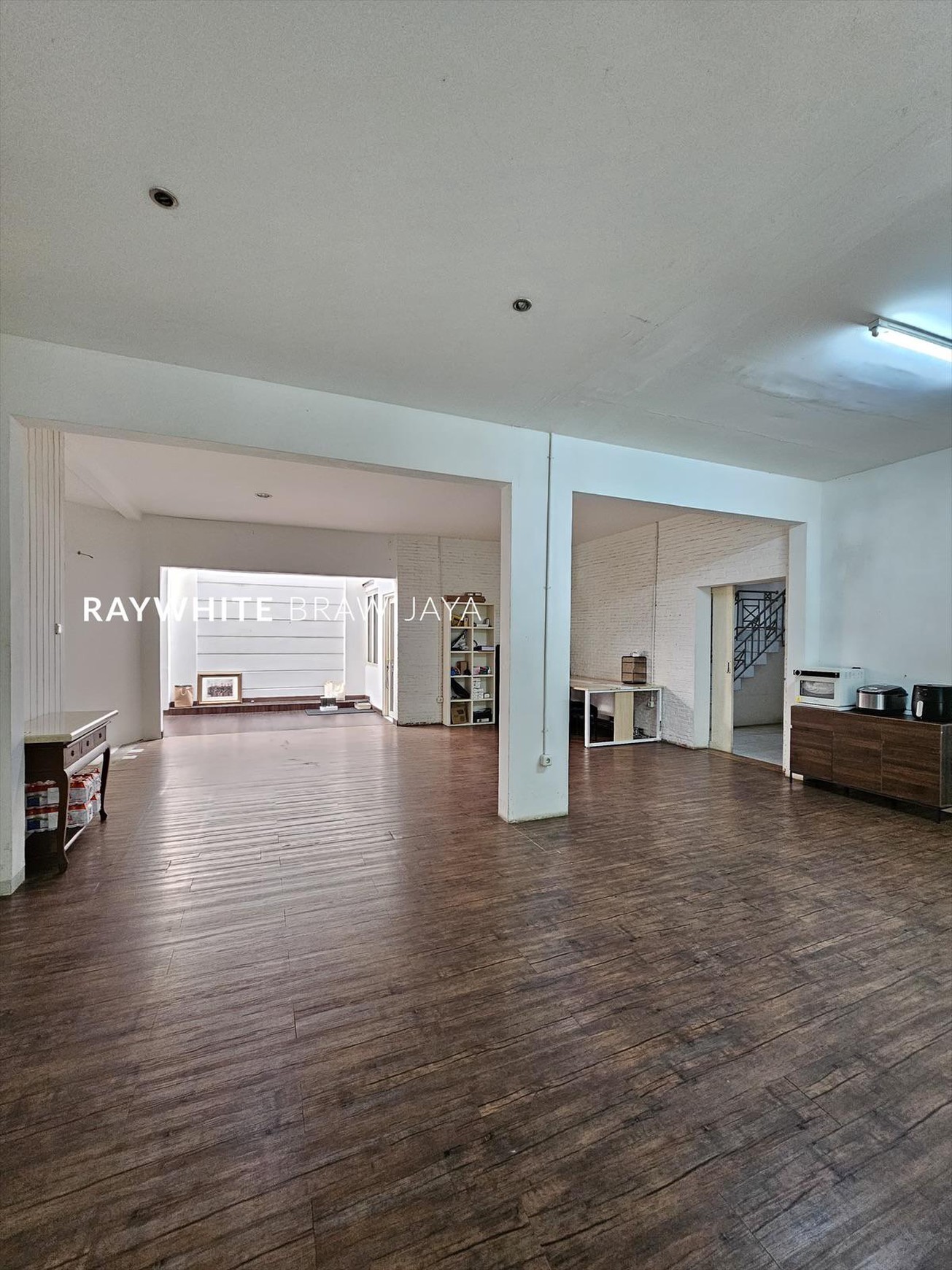 Rumah Bangunan 2 Lantai Cocok Untuk Usaha Lokasi Strategis Area Kerinci Kebayoran Baru