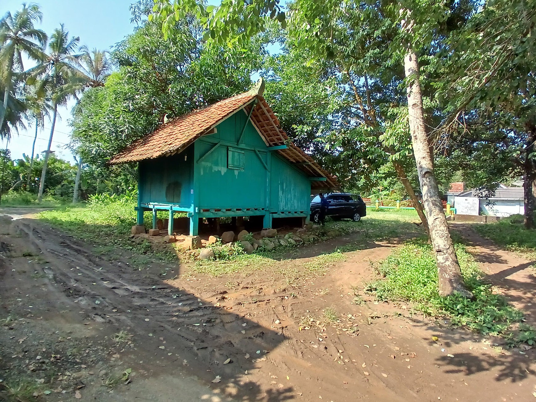 Rumah Dengan Halaman Luas Tanah Posisi Hook Berada di Bandung, Kutoarjo
