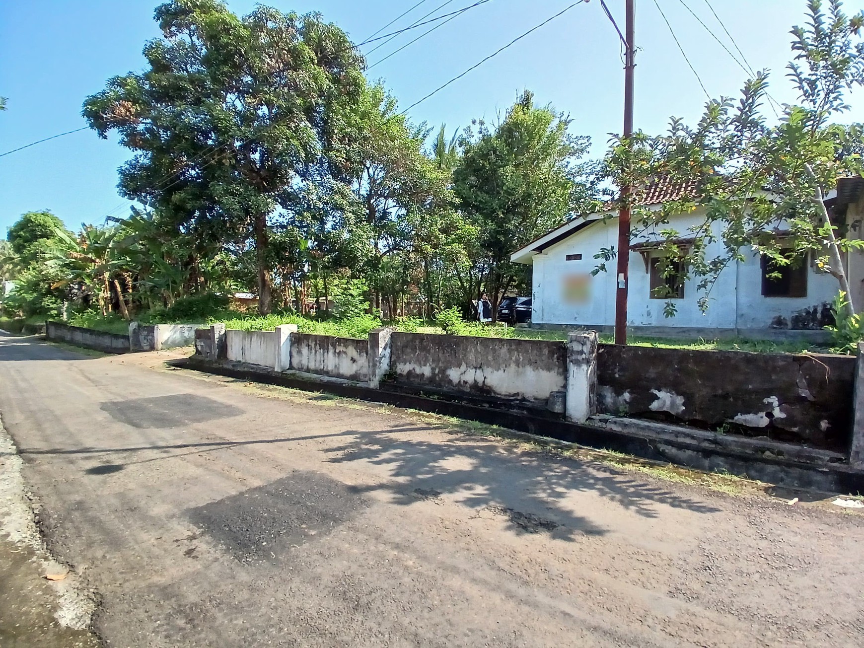 Rumah Dengan Halaman Luas Tanah Posisi Hook Berada di Bandung, Kutoarjo