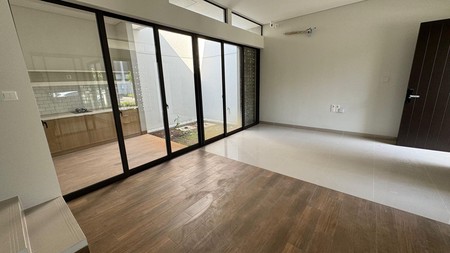 Rumah Asri di cluster Flora, Summarecon Bandung