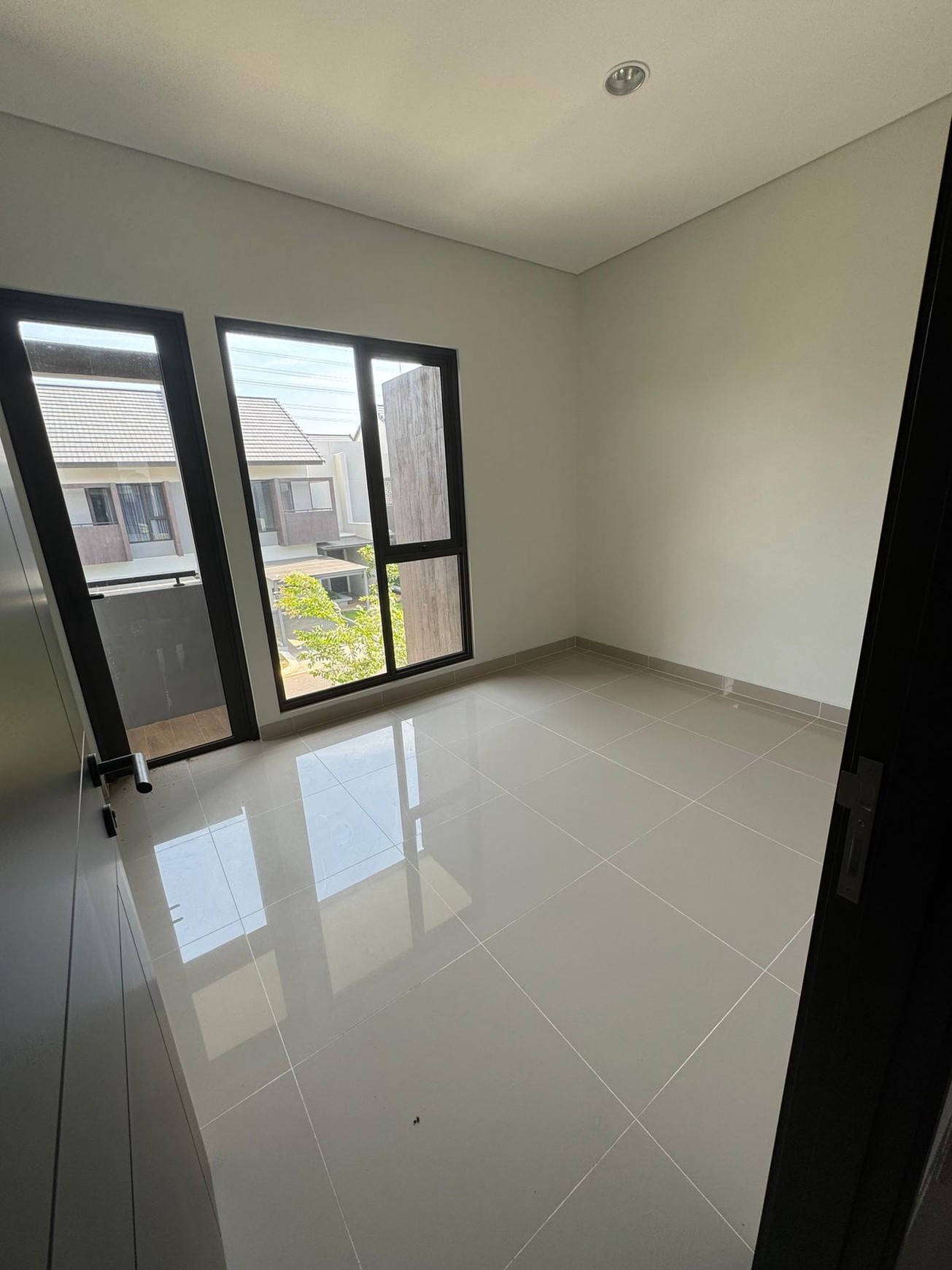 Rumah Asri di cluster Flora, Summarecon Bandung