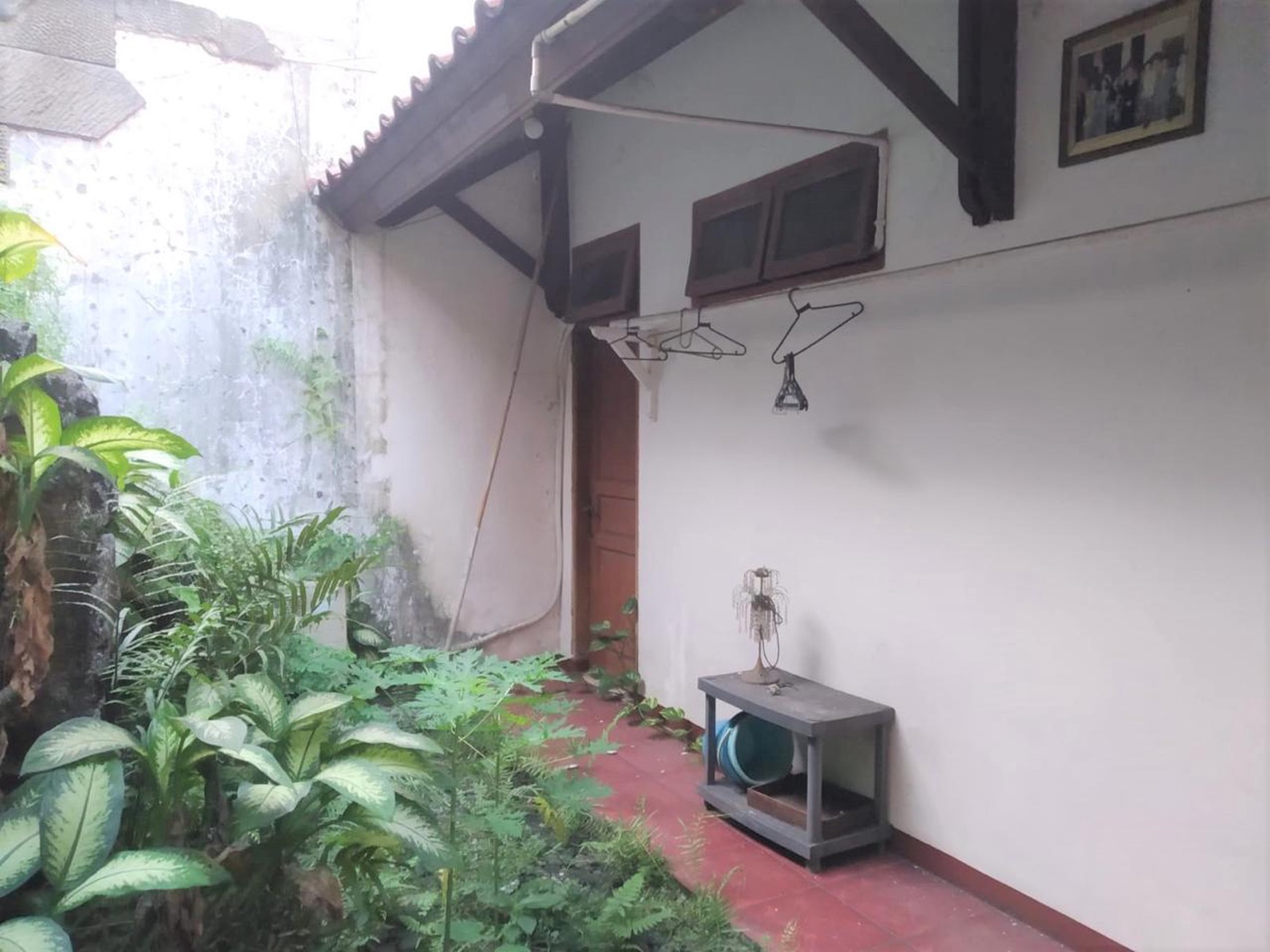 Rumah Siap Huni dengan Hunian Nyaman dan Asri di Kebon Jeruk, Jakarta Barat