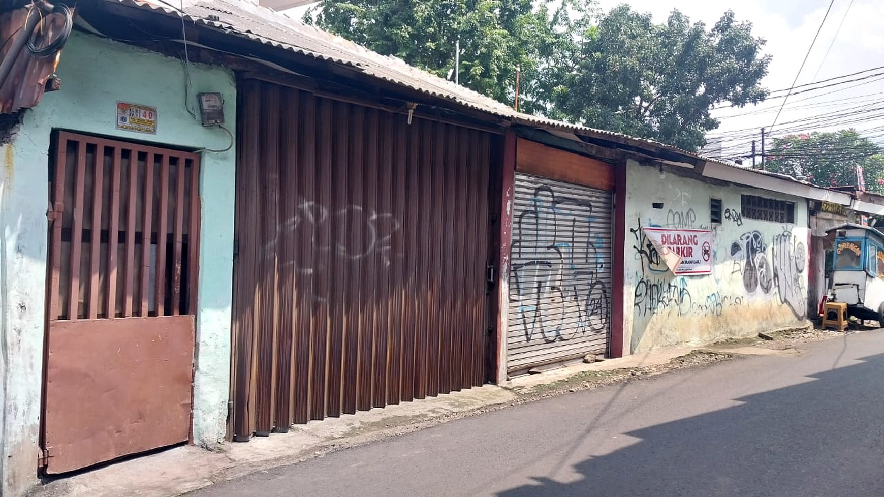 Dijual Cepat Tanah di Area Komersil DIbawah Harga Pasaran, Lokasi Strategis - Langsung di Pinggir Jalan Raya Kebayoran Lama, Jakarta Selatan