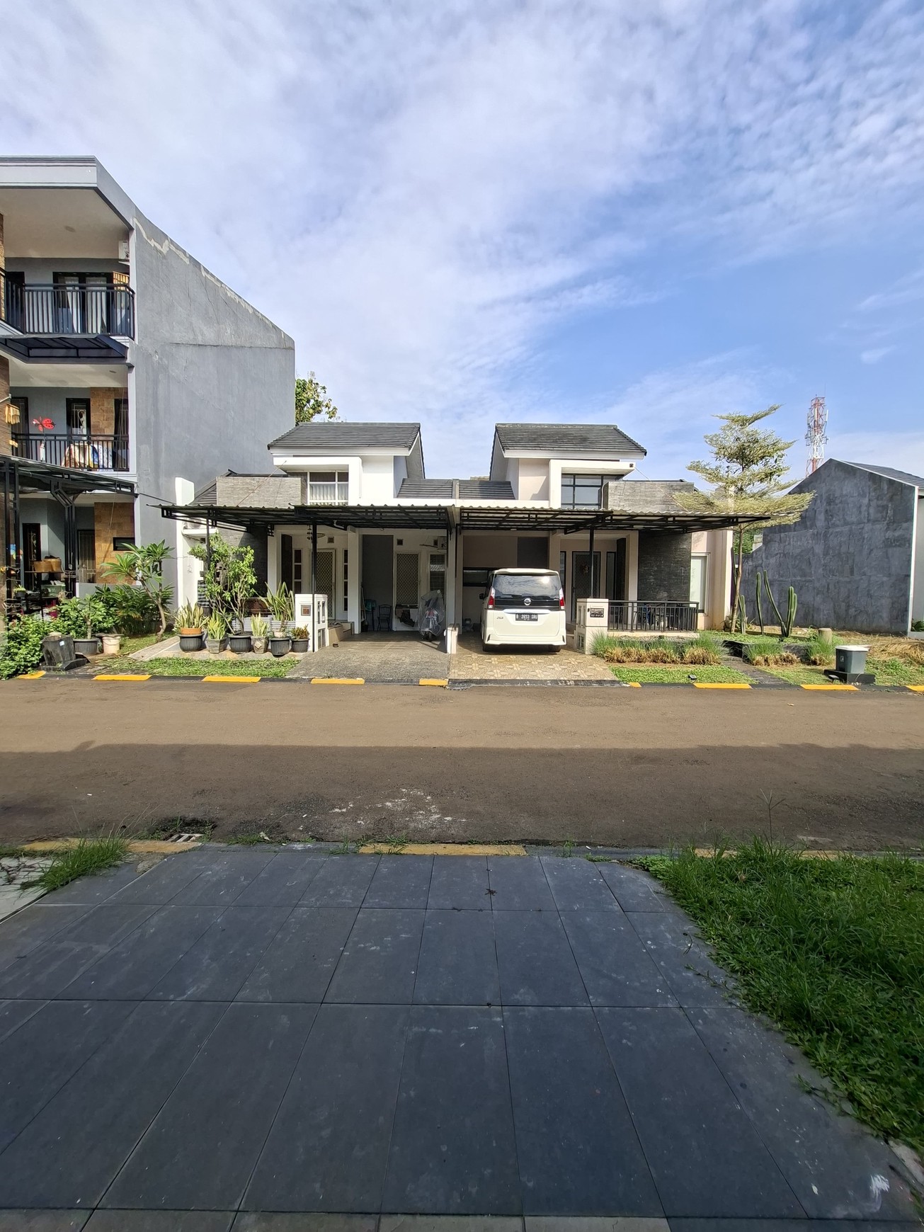 Rumah Siap Huni dengan Hunian Nyaman dan Asri di Sektor 9 Bintaro