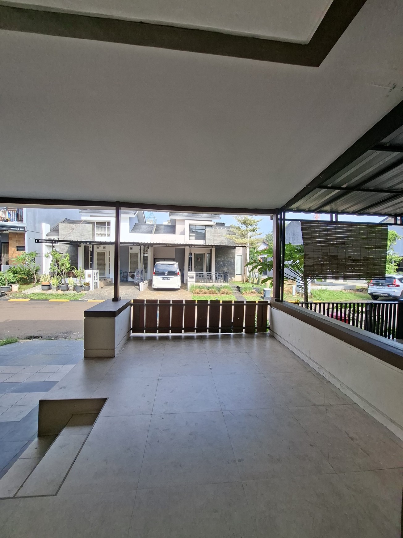 Rumah Siap Huni dengan Hunian Nyaman dan Asri di Sektor 9 Bintaro