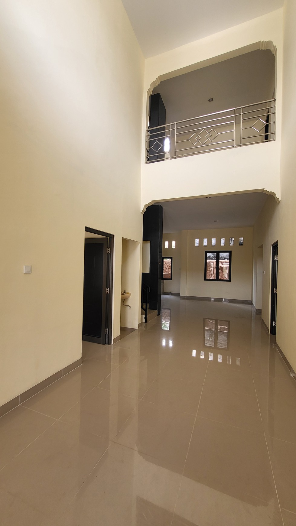 Rumah Minimalis Siap Huni di Taman Crysant BSD Dekat Sekolah