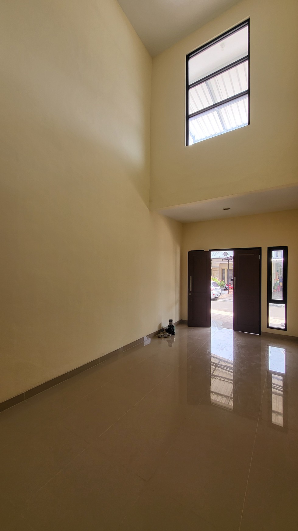 Rumah Minimalis Siap Huni di Taman Crysant BSD Dekat Sekolah