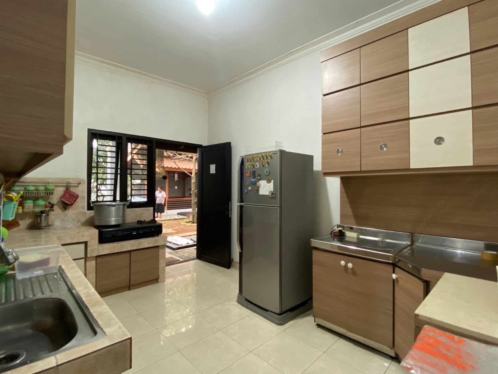 Jagakarsa montong rumah hitung tanah kondisi rapih siap huni