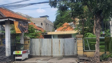 Dijual Rumah Pusat Kota di Jalan Pandegiling Surabaya