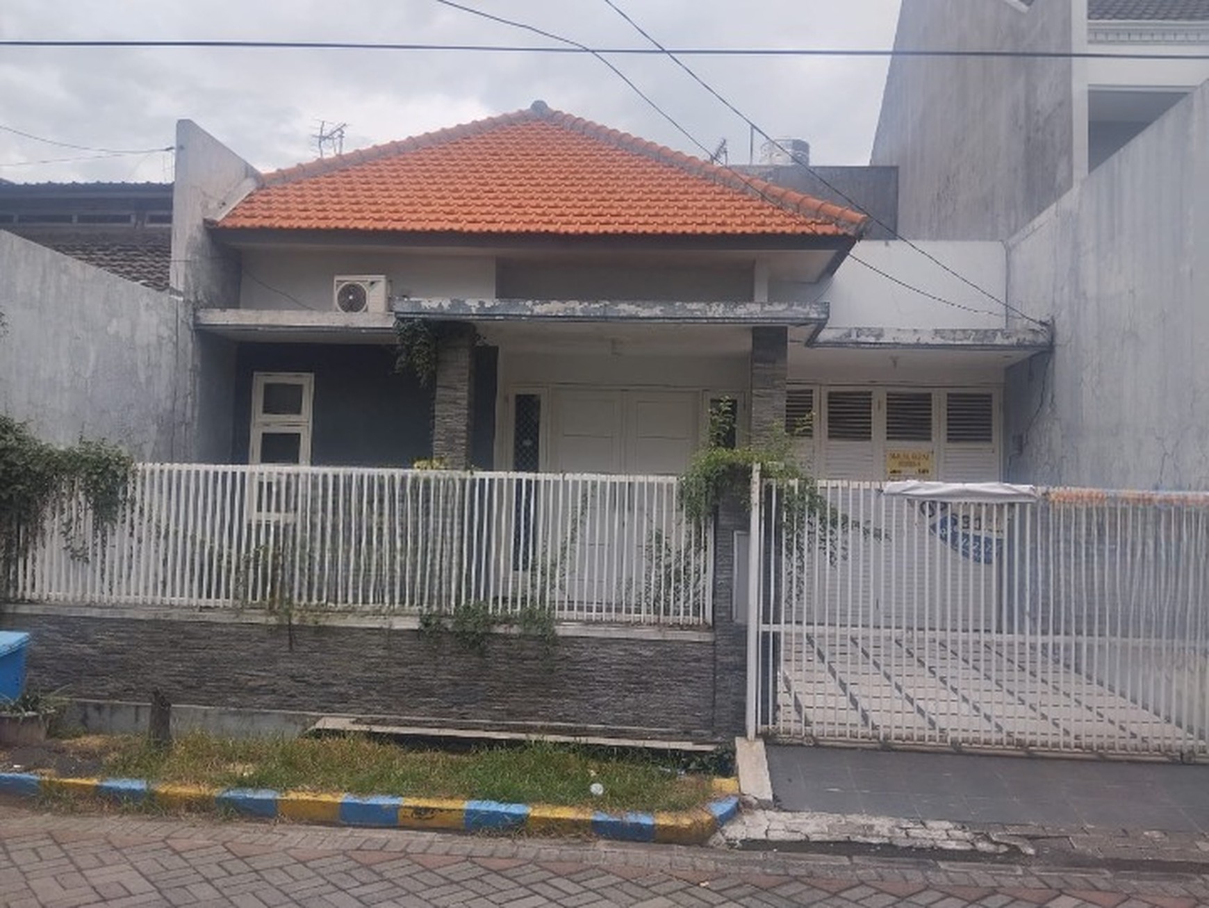 Dijual Cepat Rumah Siap Huni Lokasi Di Kutisari Indah Surabaya
