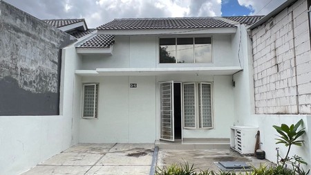 Rumah Djual di Green Mansion Regency Lontar Surabaya, Siap Huni