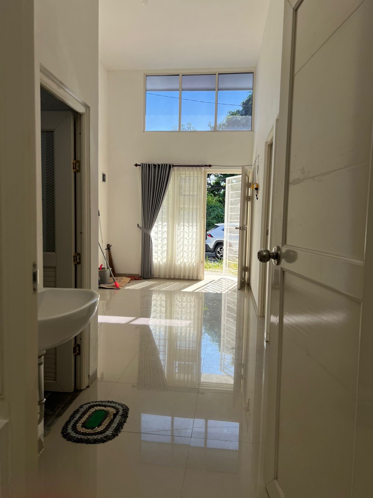 Rumah Djual di Green Mansion Regency Lontar Surabaya, Siap Huni