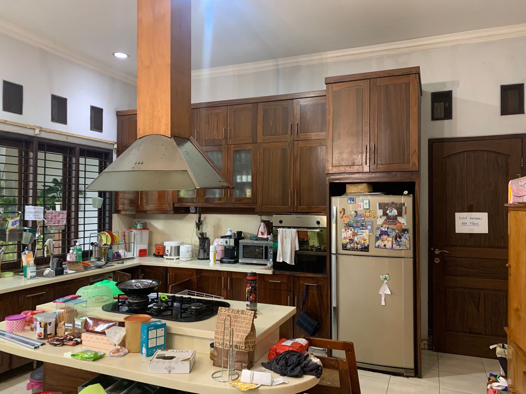 Nyaman Bebas Banjir Dekat Akses Halte BusWay TJ, Kampus Budi Luhur, Cipadu dan akses Toll Gate