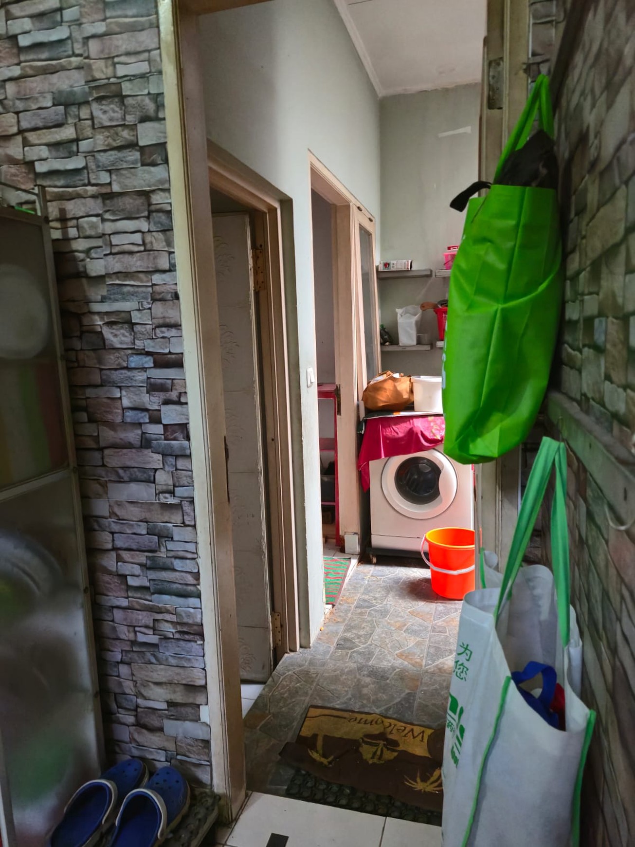 Rumah Standar 2 Lantai di Gading Serpong Dekat Lapangan Golf