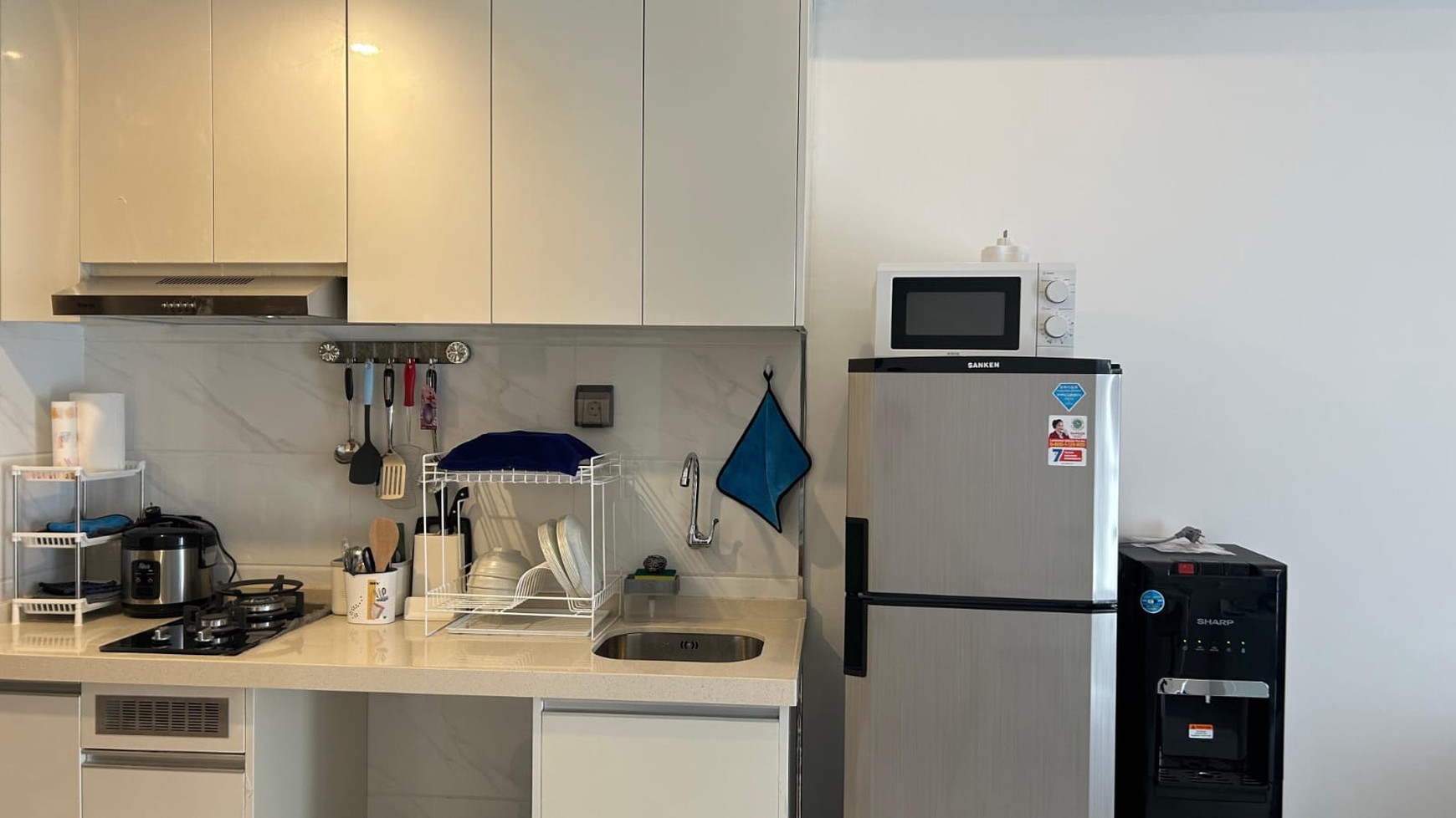 Disewa Apartemen Sky House Type 2 BR Tower Castilla Alam Sutera TangSel, Strategis Siap Huni