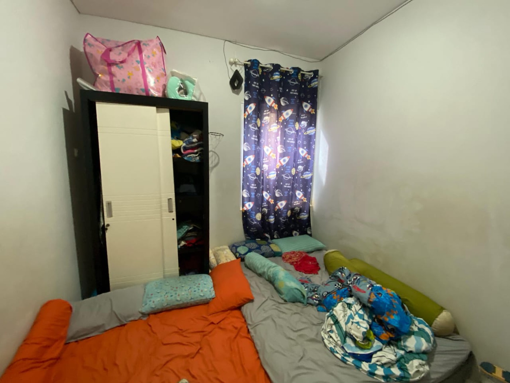 Dijual Cepat Rumah 2 Lantai. Lebar 7, Hanya 1.350 M Malibu Village Gading Serpong