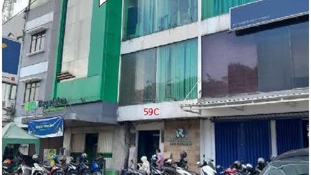 Dijual Ruko 4 Lantai di Setiabudi, Jakarta Selatan, Lingkungan Perkantoran dan Bank, Sangat Strategis