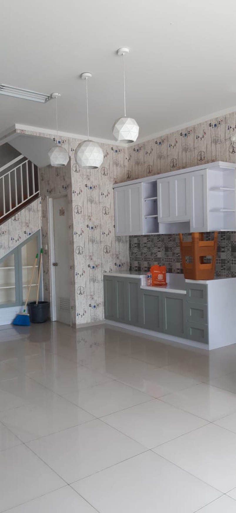 Disewakan: Ruko Graha Autopart Station Jl. Boulevard Graha Raya Tangerang