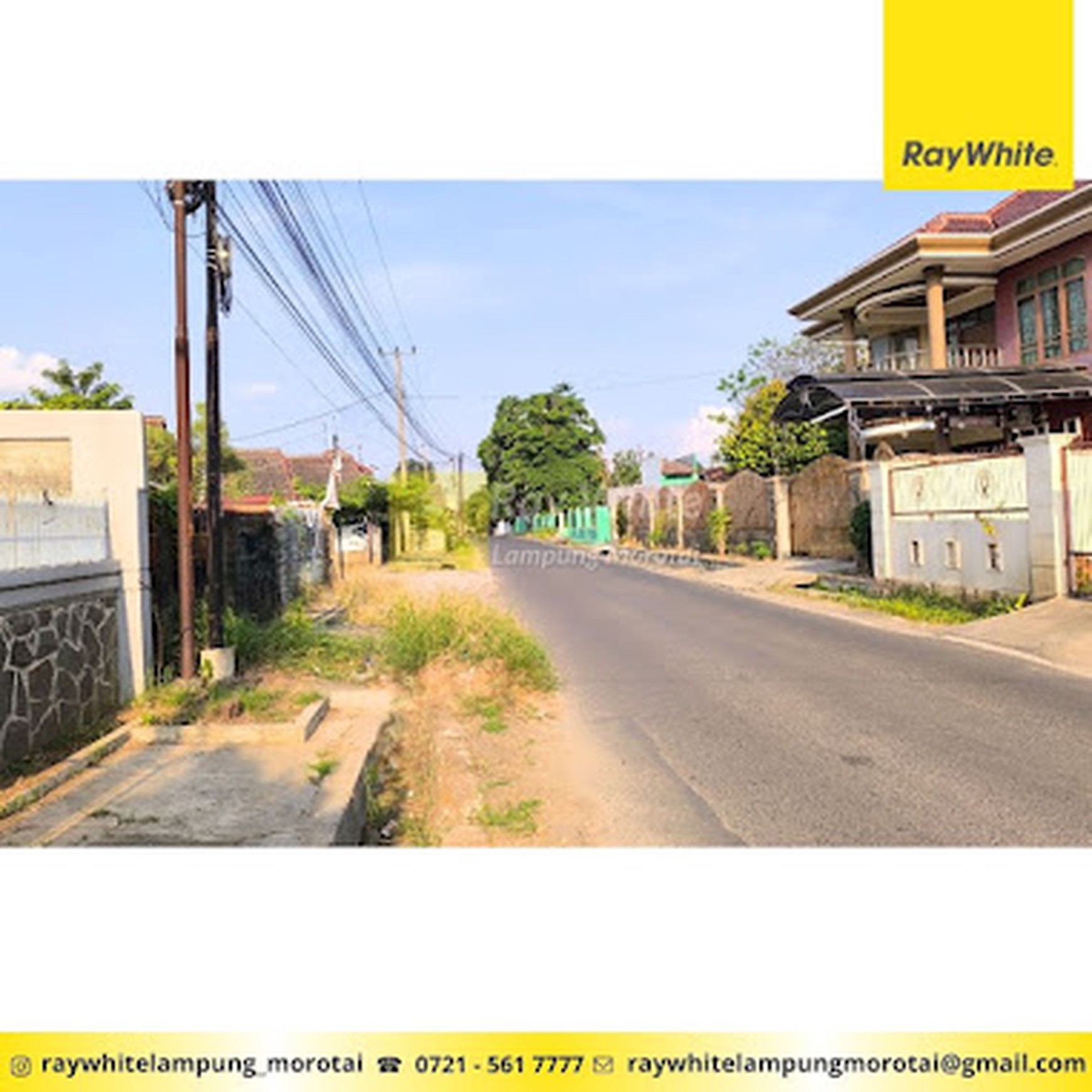 SEWA/JUAL Rumah Pinggir jalan Halaman Depan Belakang Luas