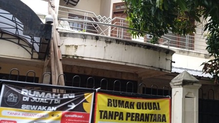 Rumah Dijual Siap Huni Dan Bagus Dukuh Kupang Surabaya