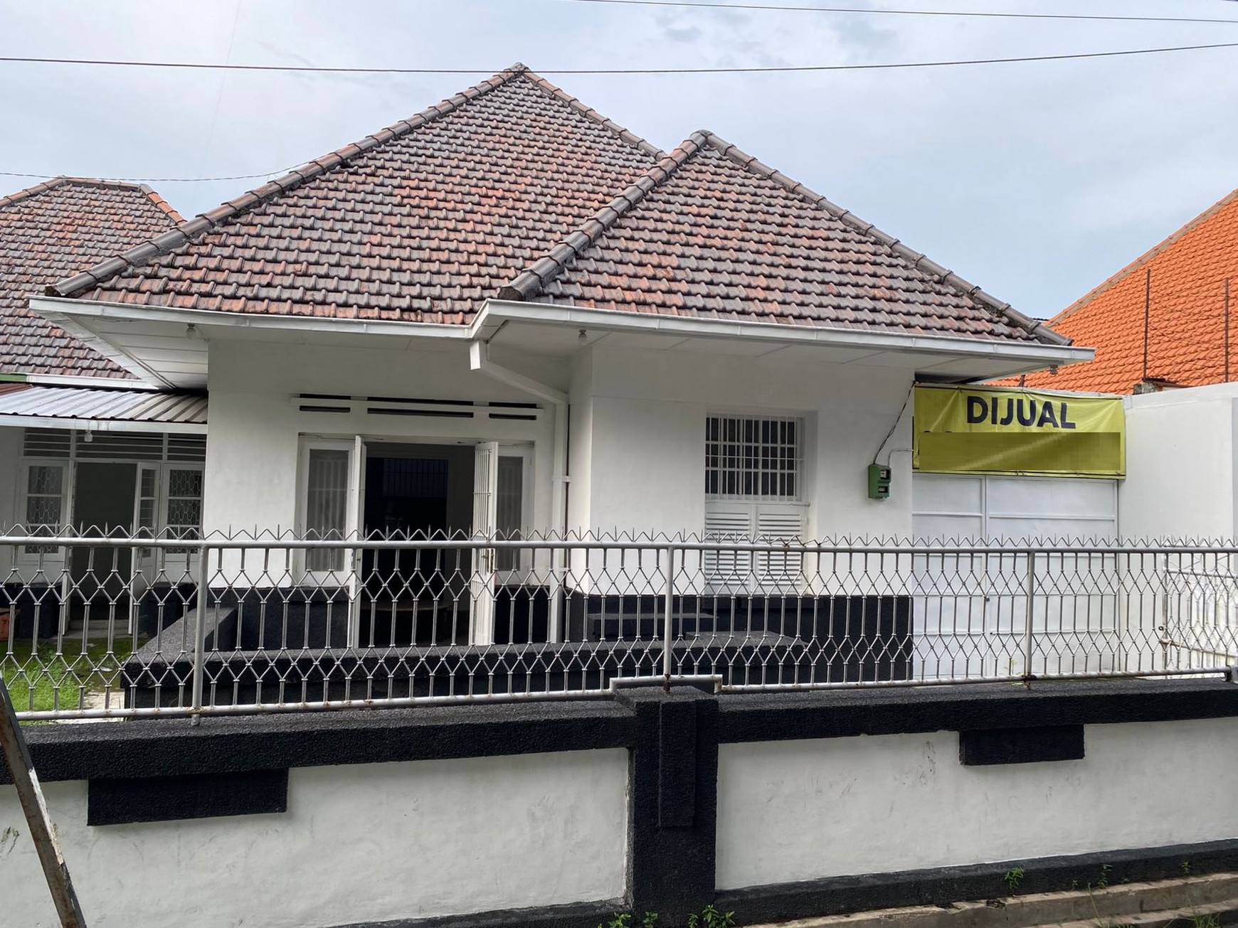 Rumah Bagus Dijual Jalan Teratai Tambaksari Surabaya