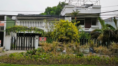 Dijual Rumah Mewah Tenggilis Mejoyo Surabaya