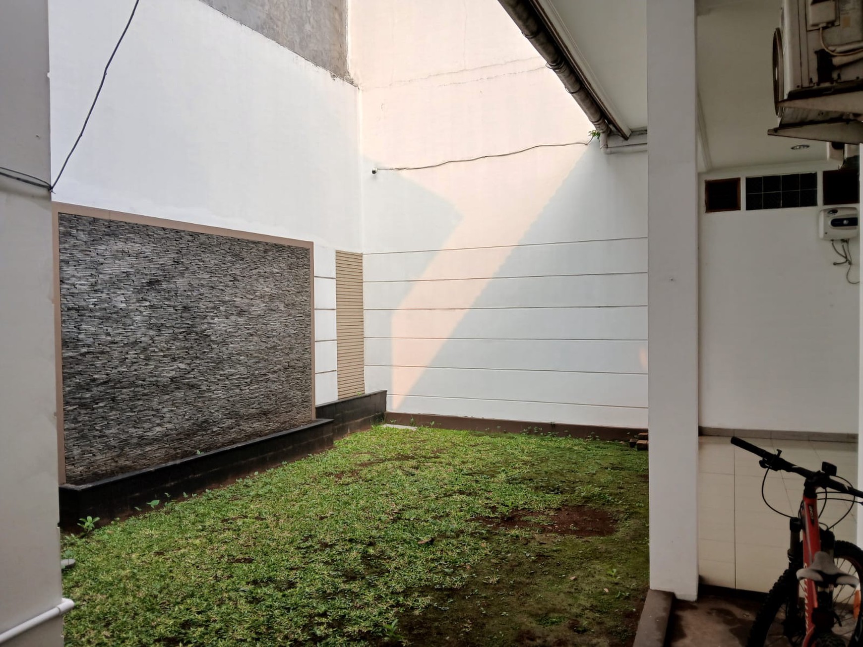 Rumah Grand Galaxy, Villa Jakasetia, Bekasi