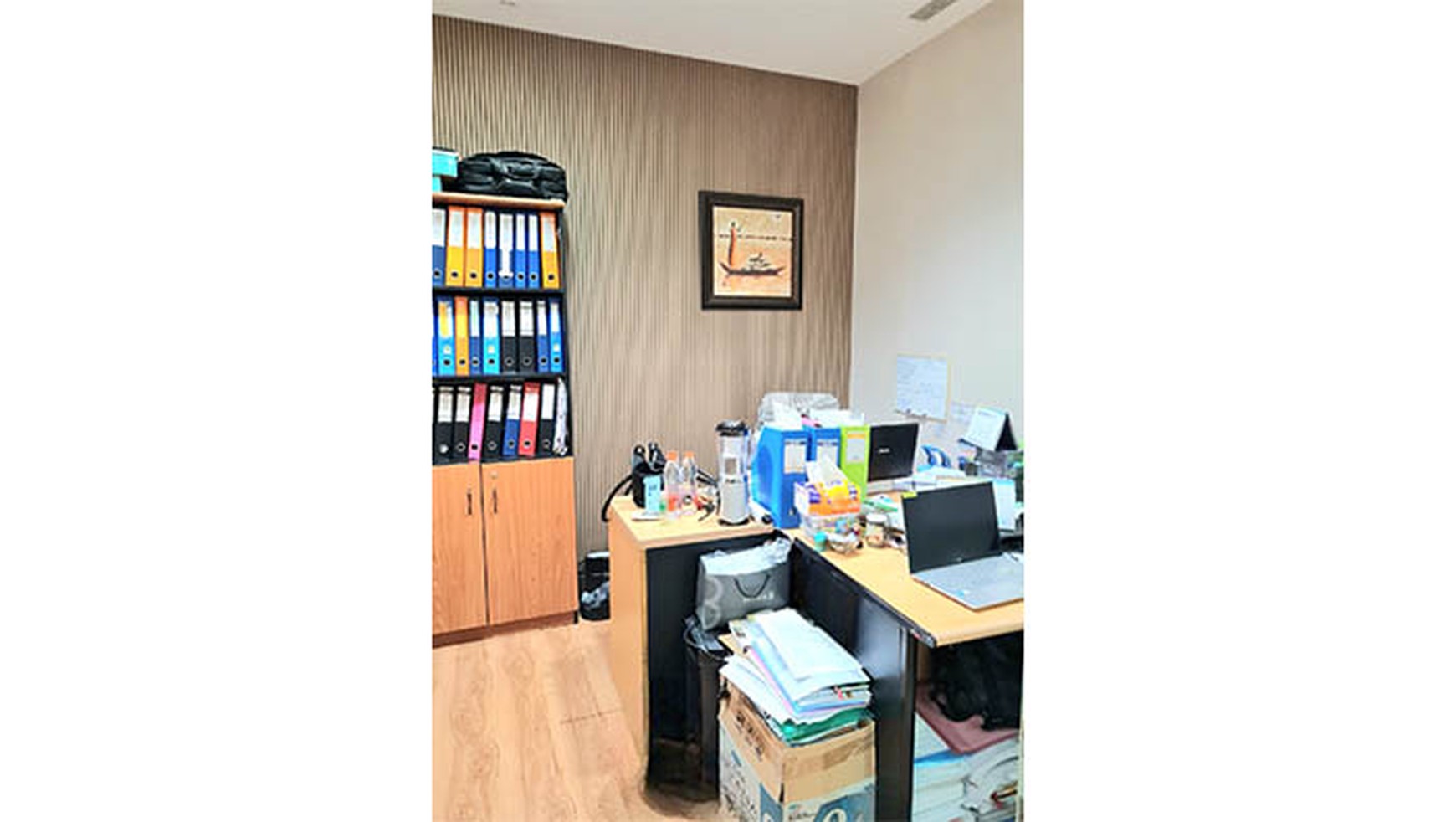 Office 8 Building Lantai 17, Jl Jend. Sudirman Senayan