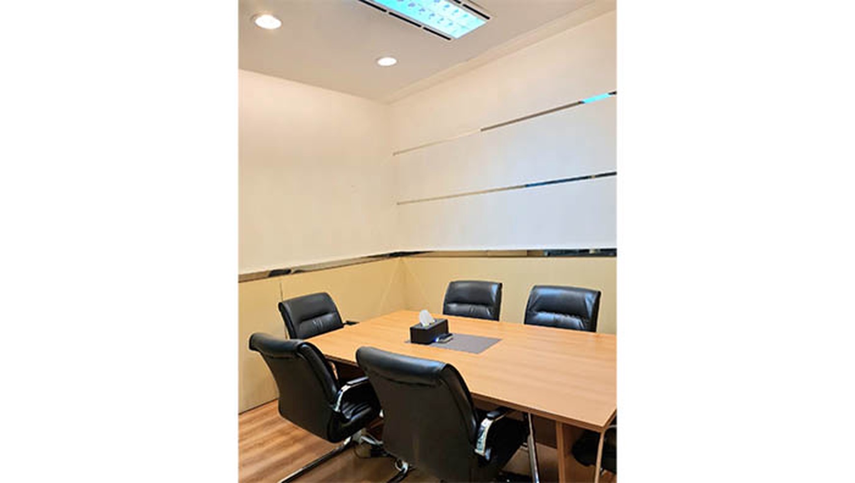 Office 8 Building Lantai 17, Jl Jend. Sudirman Senayan